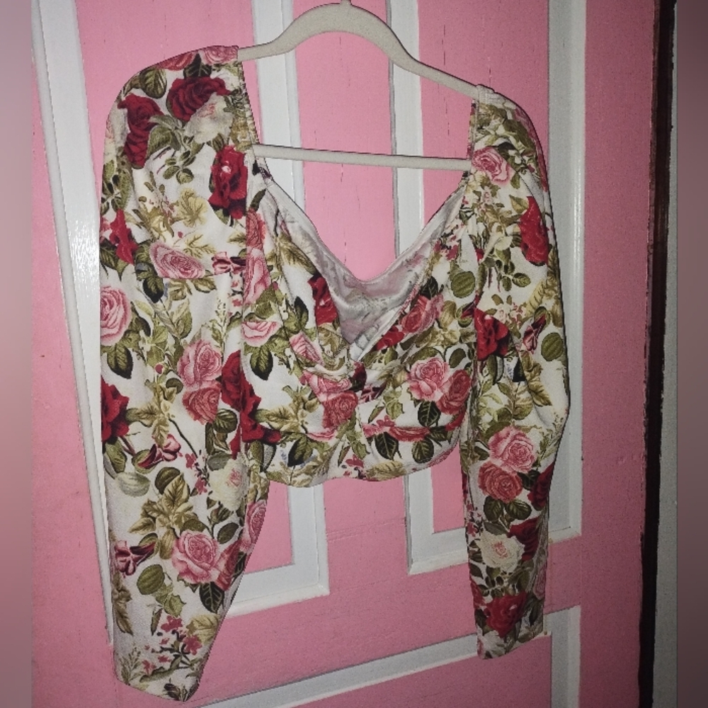 SHEIN floral puff sleeve crop top - Picture 4 of 8